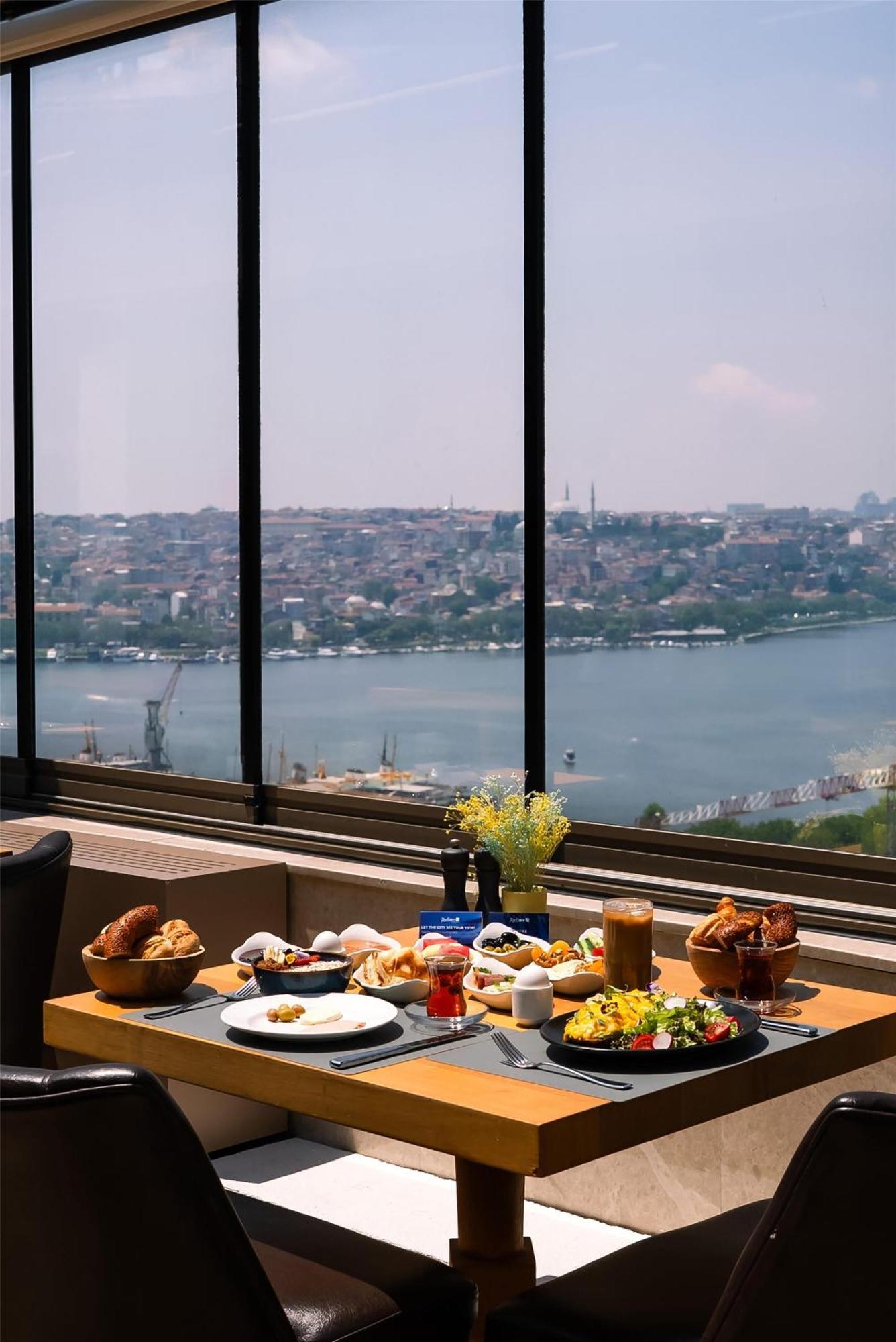 Radisson Blu Pera